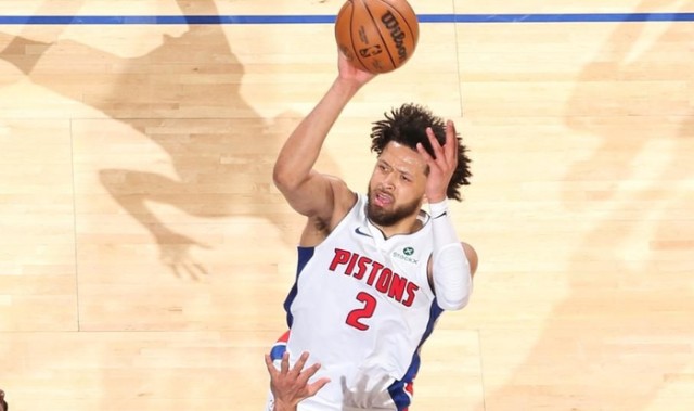 kaiyun中国-东部第一轰然倒地！坎宁安30+8+8难救主，奇才掀翻活塞欢迎浓眉哥|安东尼·戴维斯|安东尼-戴维斯|菲尼克斯太阳队|布鲁克林篮网队|凯德-坎宁安_新浪体育_新浪新闻